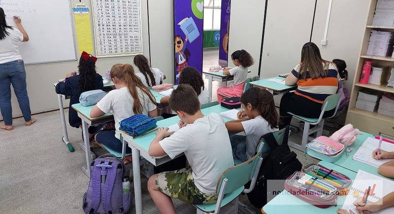 Limeira tira 7,1 no Ideb 2025 e supera meta do MEC
