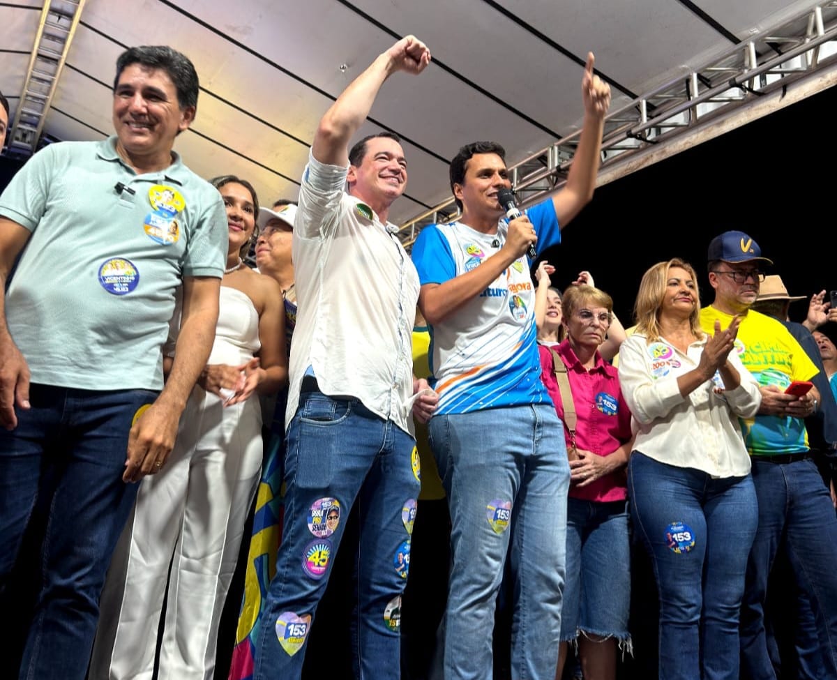 Iratã Abreu faz último comício em Palmas e pede: “Multiplique a nossa mensagem”