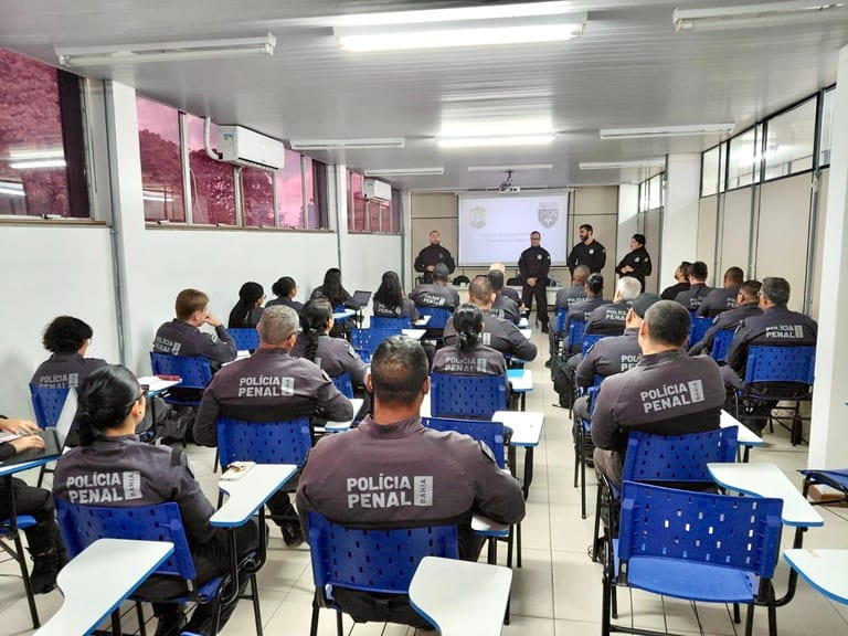 Governo prepara formação para servidores dos 138 presídios de segurança máxima