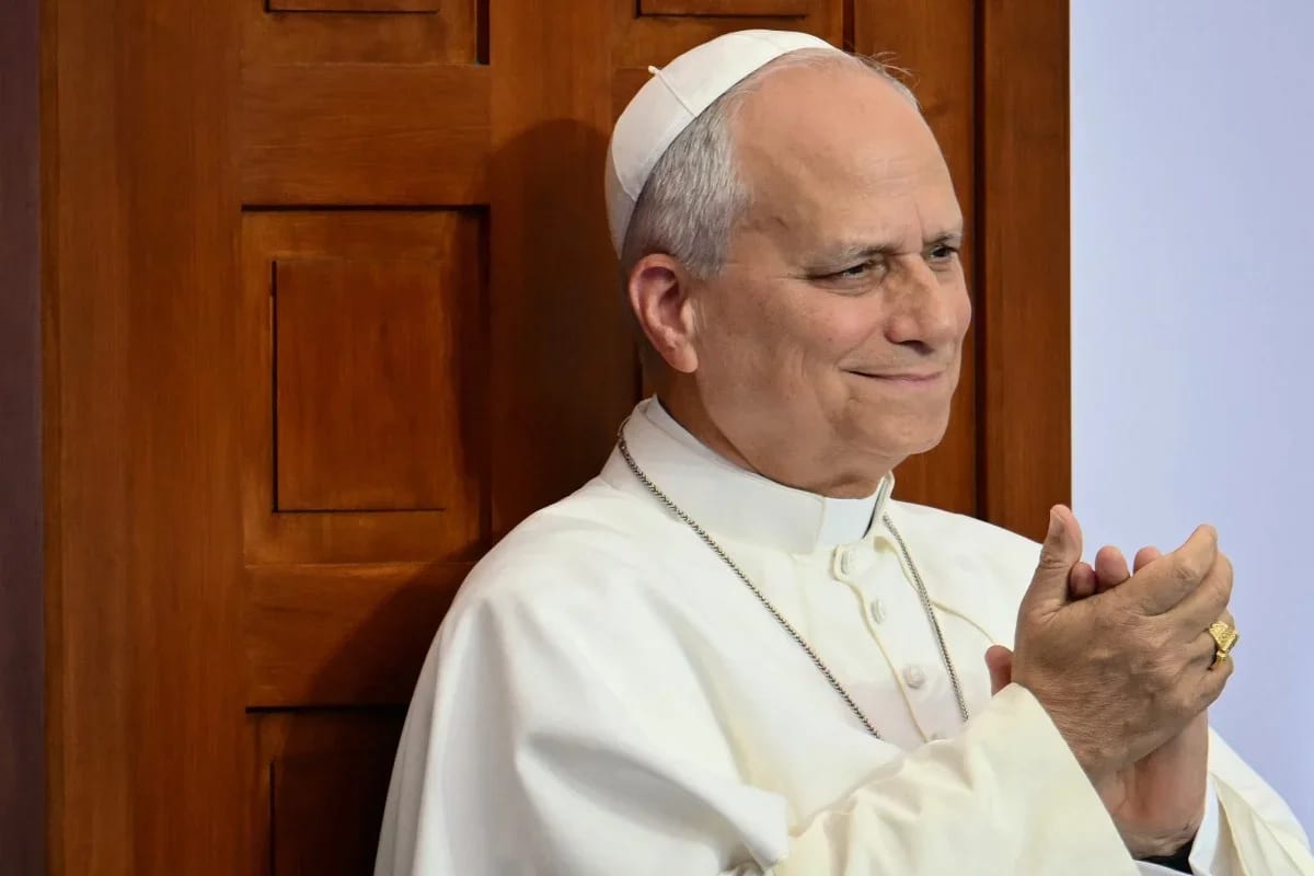 Papa Leão XIV é hospitalizado para retirar nódulo no pulmão
