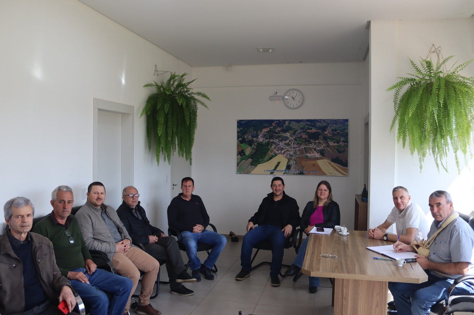 Reunião em Lagoa Bonita alinha serviços antes das férias do prefeito