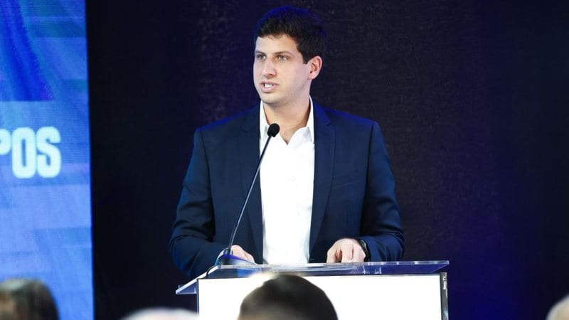 João Campos propõe programa para pagar parte de dívidas do cartão em PE