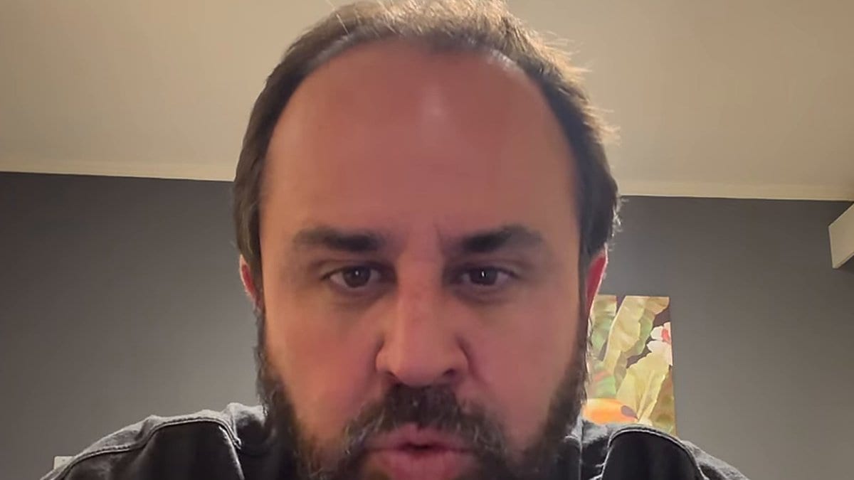 Ex-prefeito de Bombinhas critica a lista de petistas e ataca quem deve no comércio e “se finge de patriota”