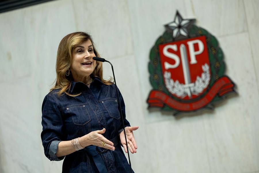 Ao vivo: Analice Fernandes faz balanço das eleições e fala sobre futuro político no EmOff Cast