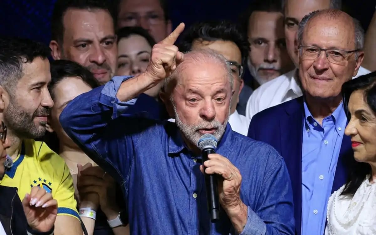 Queda da abstenção e de votos nulos ajuda a explicar a virada de Lula no segundo turno