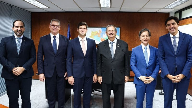 João Campos pede ao presidente do TRE-PE apuração de 'gabinete do ódio'