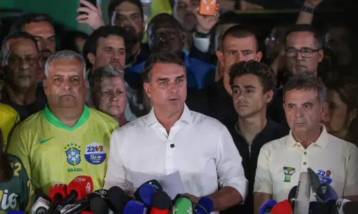 Flávio não reconhece vitória de Lula e tentará anulação do pleito