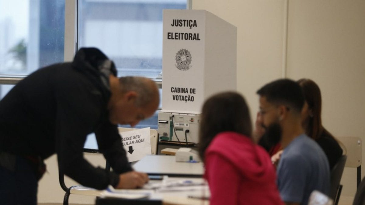 Fim da proteção eleitoral: eleitores voltam a poder ser presos no Brasil, mas imunidade será retomada antes do 2º turno;