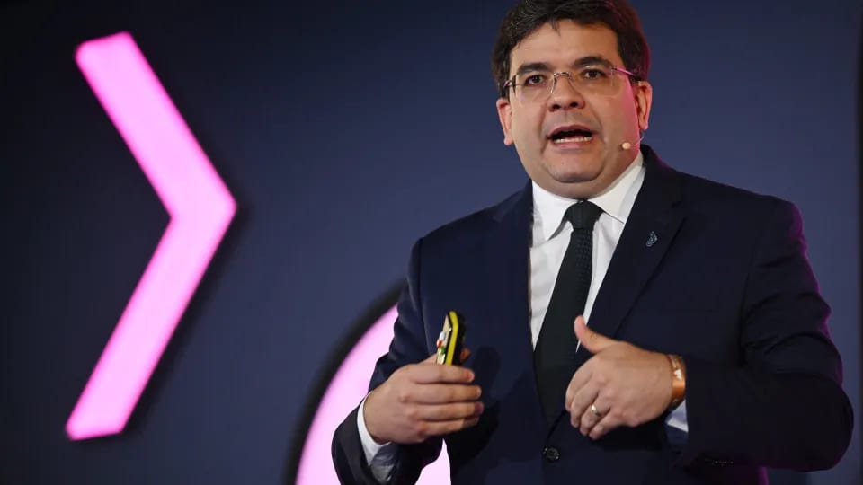 Crescimento explosivo nas buscas por Rafael Fonteles, possível novo ministro da Fazenda