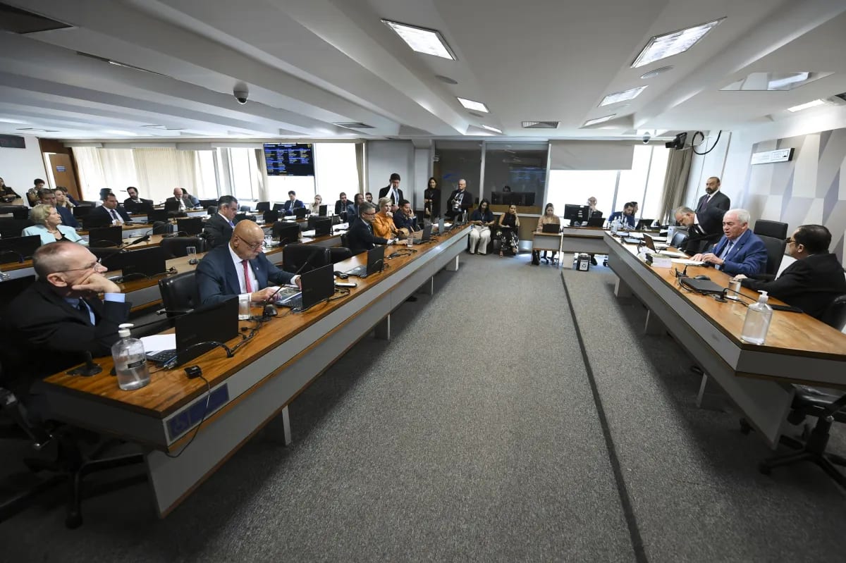 Comissão do Senado marca votação da PEC da Segurança para quarta-feira