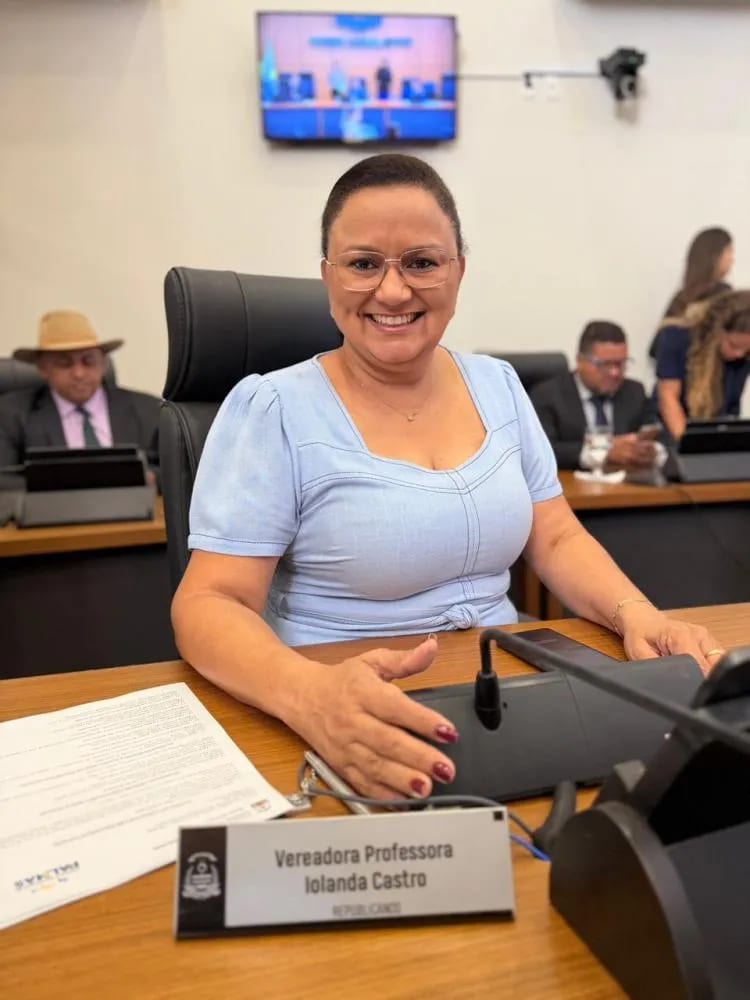 Vereadora Professora Iolanda Castro solicita melhorias na iluminação pública da Avenida LO-14, na 503 Norte