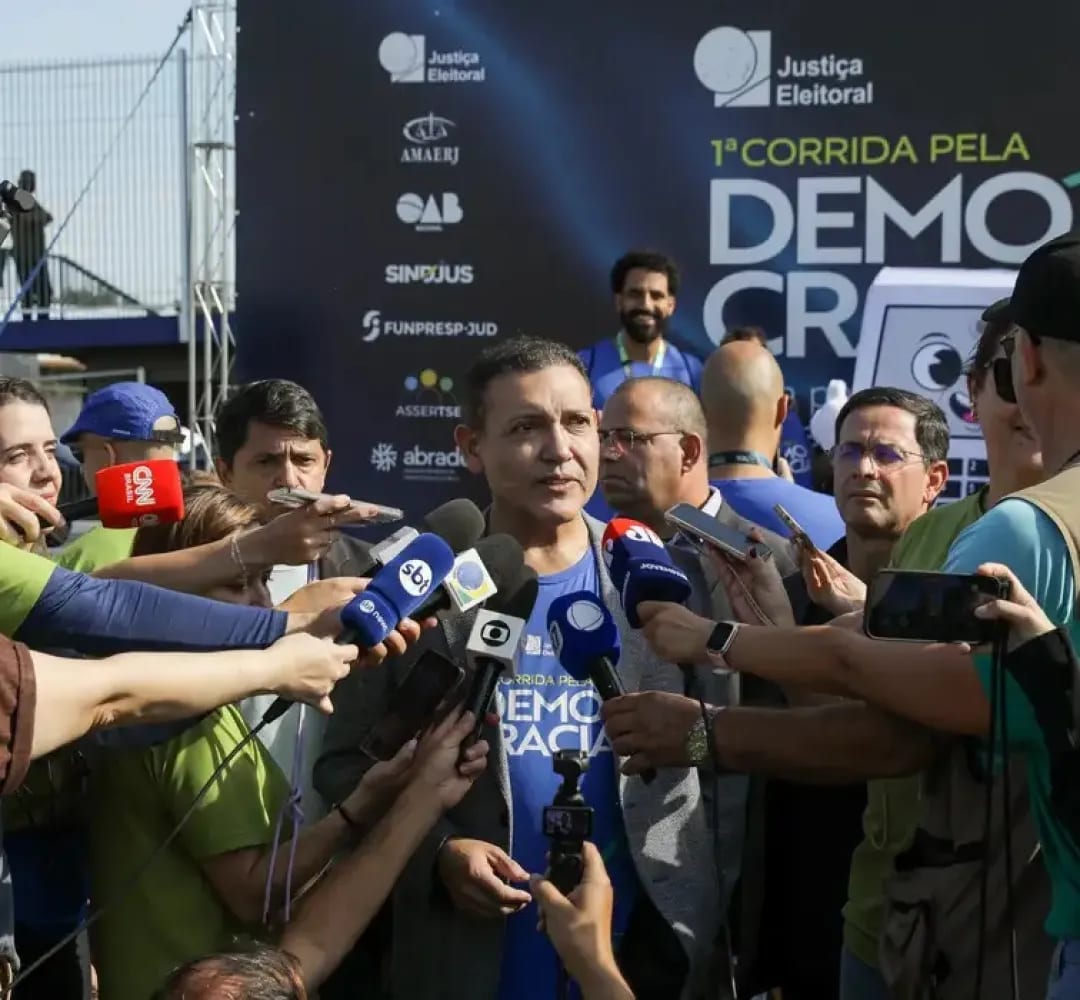 Nunes Marques liga para Lula e Flávio após resultado da eleição