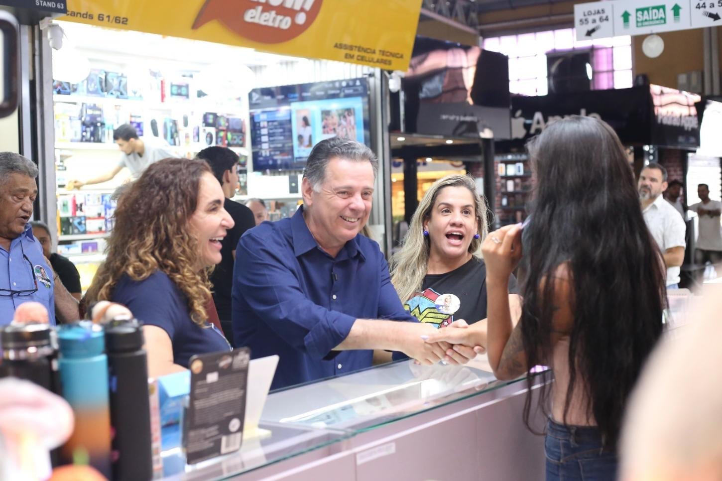 Marconi passa primeira semana de campanha em ruas, feiras e interior
