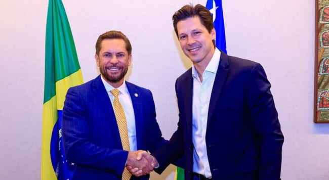 Daniel Vilela se licencia do cargo de governador e Bruno Peixoto assume interinamente