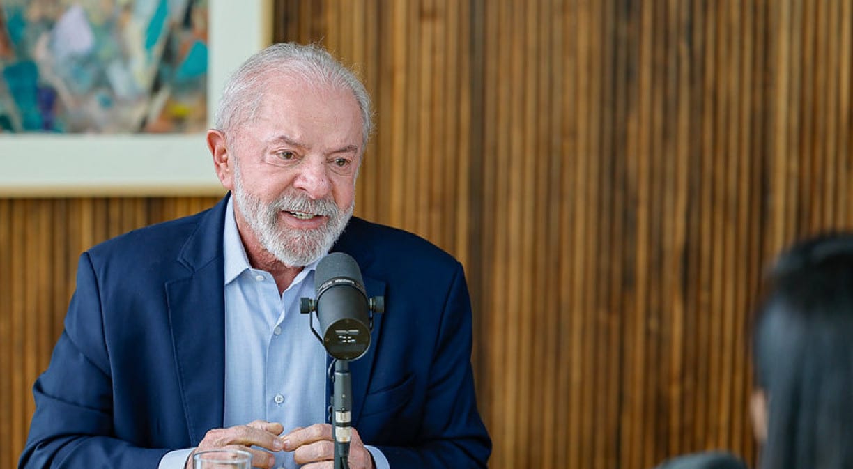 Campanha de Lula cumpre decisão do TSE e registra canal criado por Janones