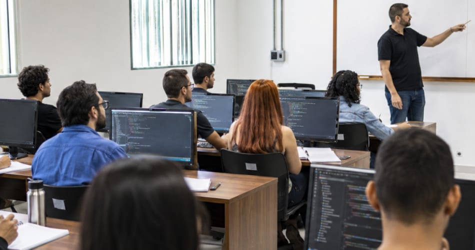 Fatec Socorro abre processo seletivo para curso superior gratuito de tecnologia