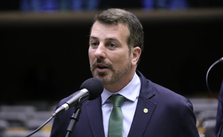 PL 1674/26 cria logística reversa para agulhas e seringas domésticas