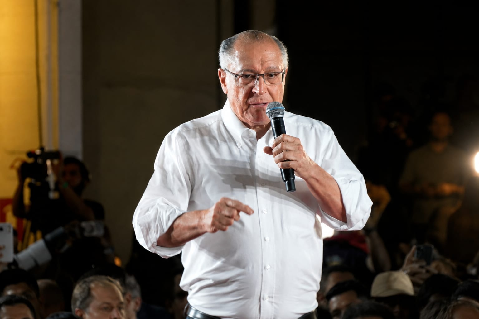 Em aceno a católicos, Alckmin anuncia criação de via exclusiva para romeiros na Rodovia Dutra