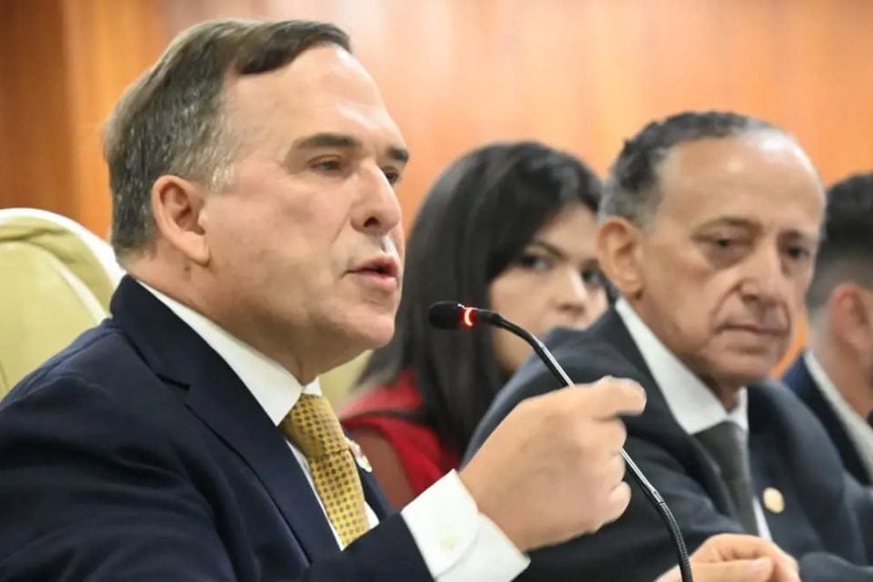 Sandro Mabel critica taxa de lixo igual para ricos e pobres em Goiânia