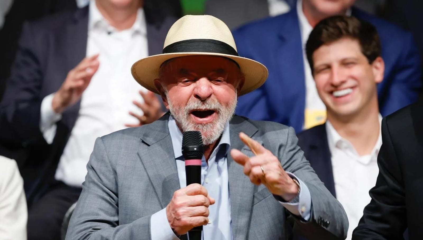 Ao vivo: Lula participa de ato de campanha em BH