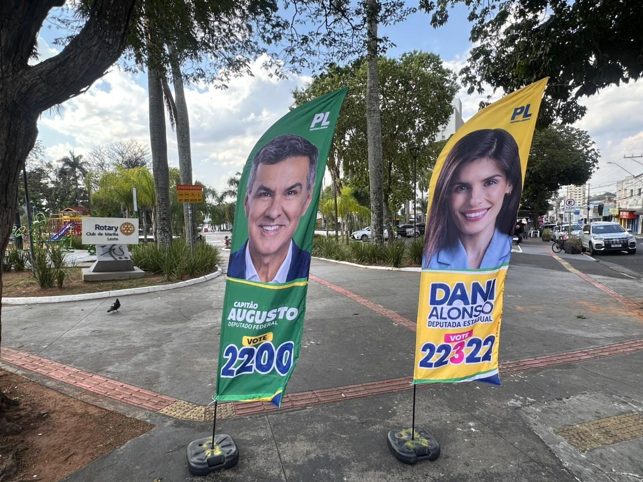 Campanhas de Dani Alonso e Capitão Augusto ampliam presença nas ruas de Marília