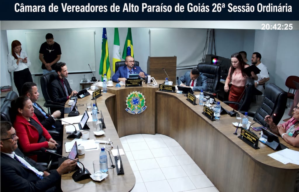 Câmara de Alto Paraíso retoma sessões; PL da previdência vai à comissão