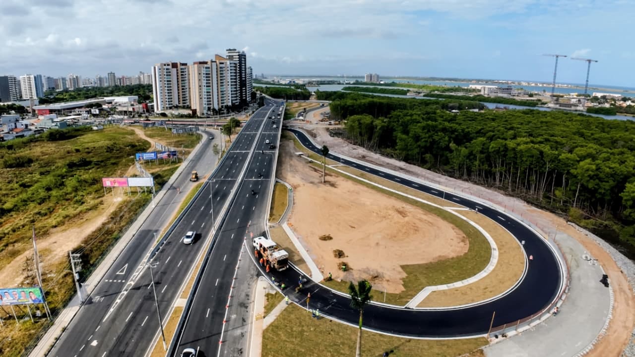 Nova alça do Complexo Viário Maria do Carmo amplia mobilidade e reduz tempo de deslocamento em Aracaju