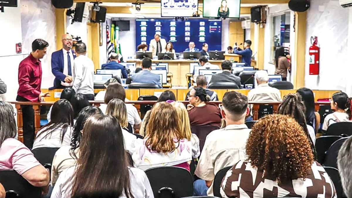 Parlamentares abordam saúde mental, políticas públicas para pets e terceiro setor em Osasco