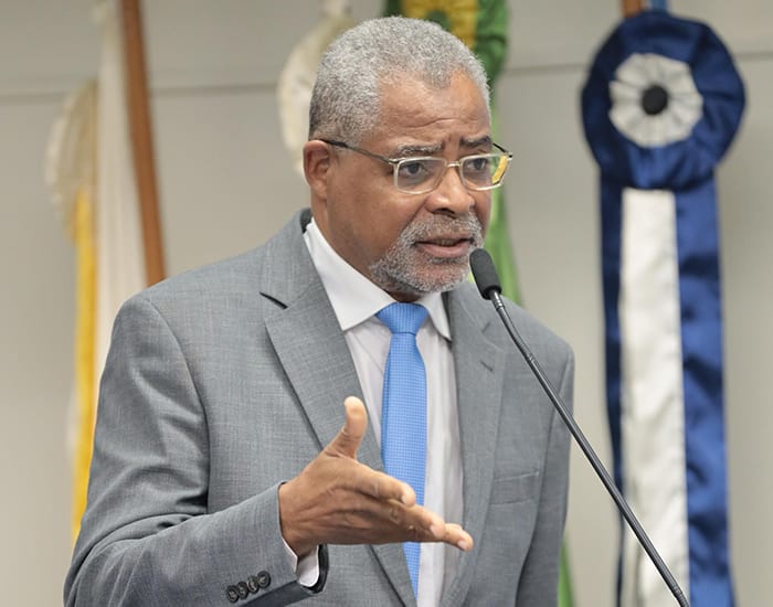 Câmara de Tubarão aprova campanha municipal antirracista