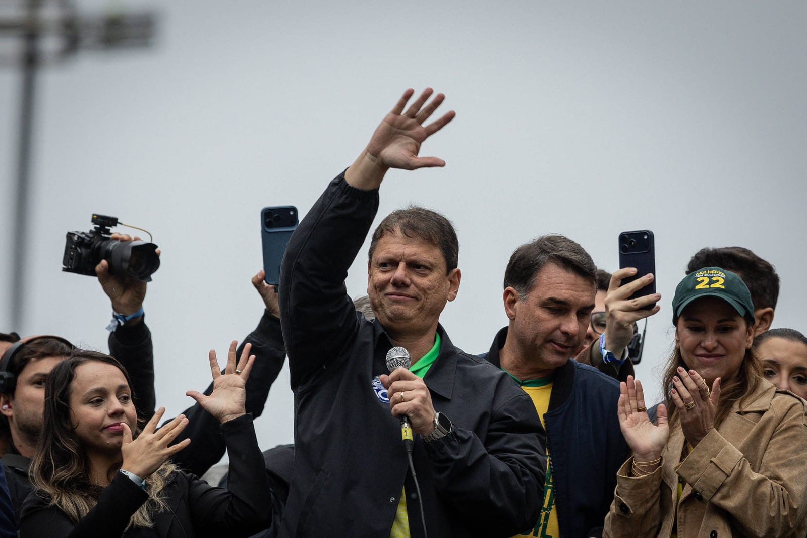 Tarcísio pede ação do Senado contra Alexandre de Moraes e evita comentar crítica de 2025