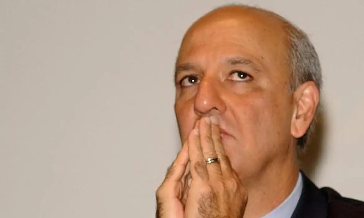 ‘Minha campanha continua firme nas ruas’, afirma Arruda após TRE barrar candidatura ao governo do DF