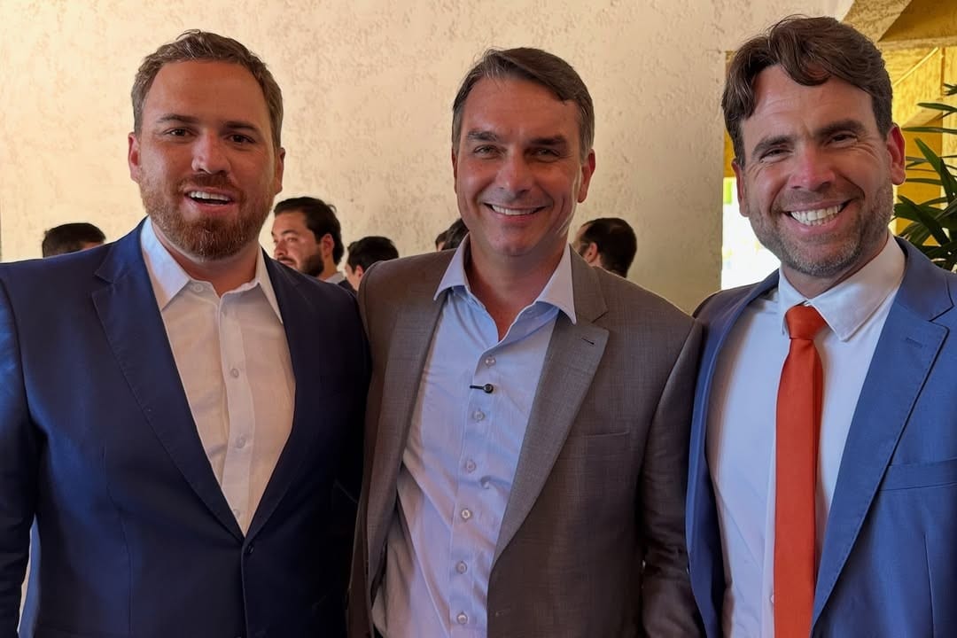 Novo oficializa apoio a Flávio Bolsonaro e amplia mobilização da direita em Pernambuco