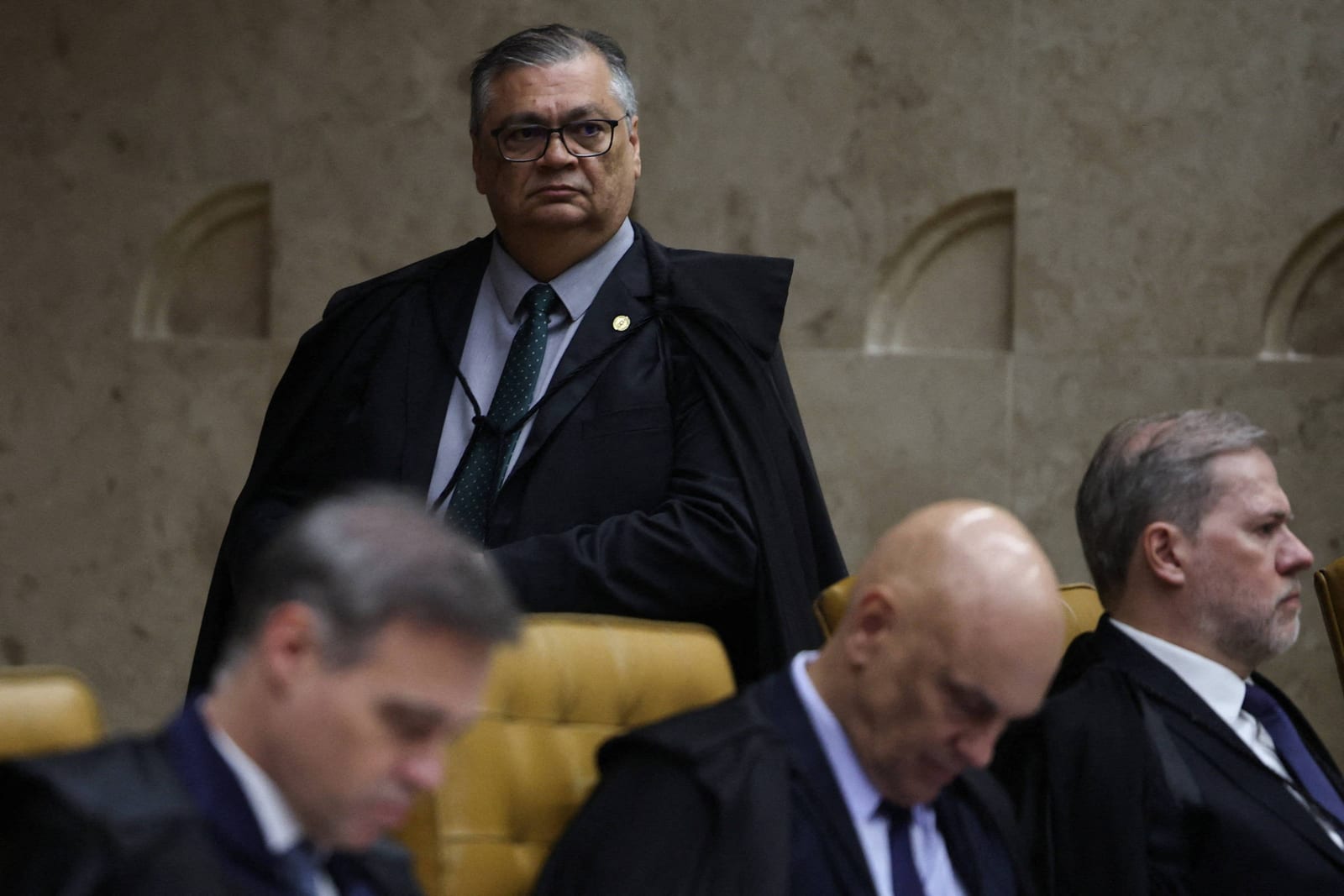 Dino deve levar julgamento sobre mensagens de Vorcaro a julgamento só após 2º turno