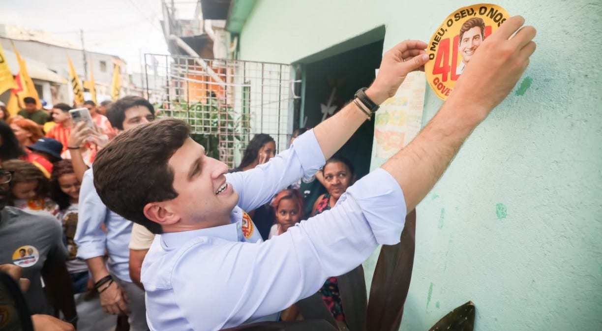 João Campos propõe comitê permanente de desburocratização para Pernambuco