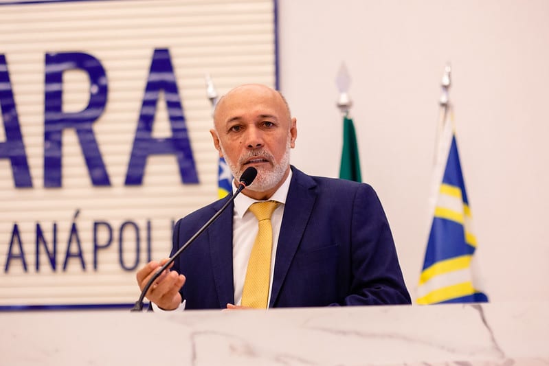 Vereador Jakson Charles critica falta de propostas no primeiro debate do 2º turno
