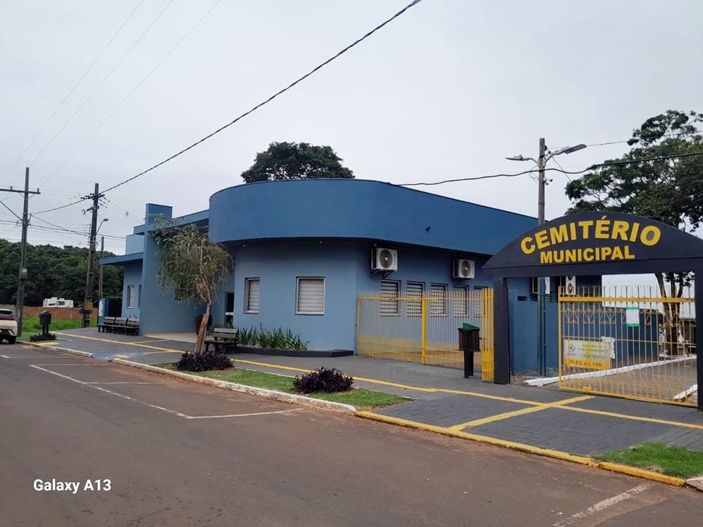 Terra Roxa – Vereador Zé Japonês visita Cemitério Municipal de Terra Roxa antes do Dia de Finados (Fotos)