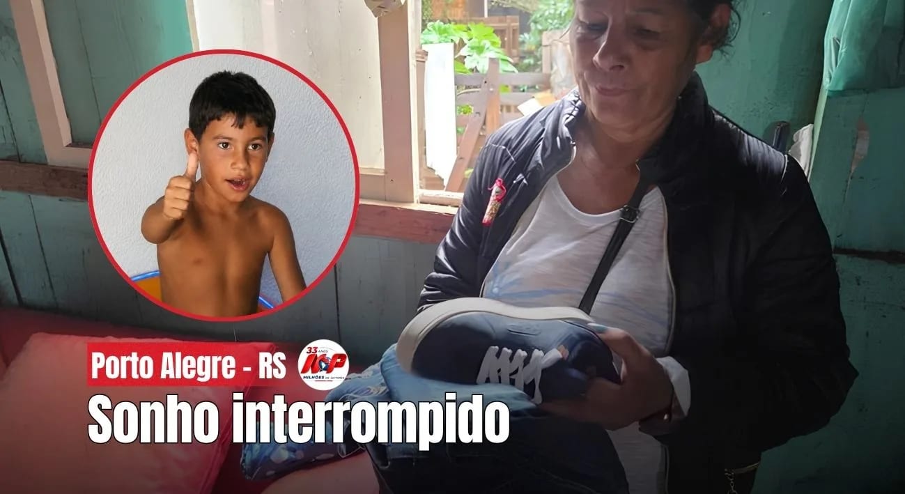 Ele esperava o primeiro dia de aula quando árvore atingiu sua casa
