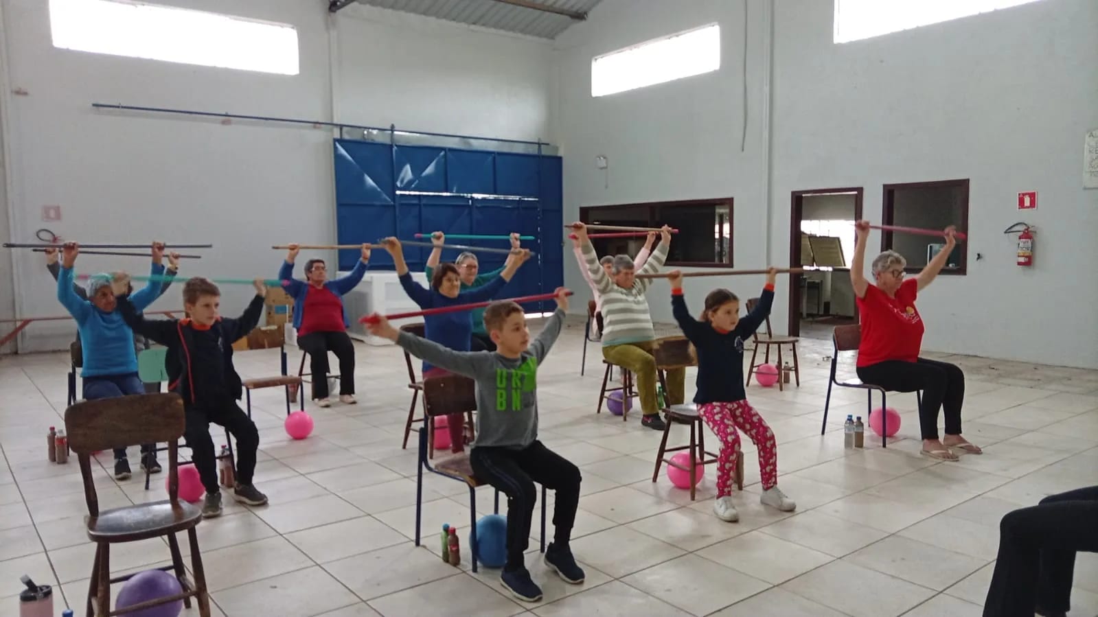 Cerro Branco reúne 150 pessoas em programas de saúde gratuitos