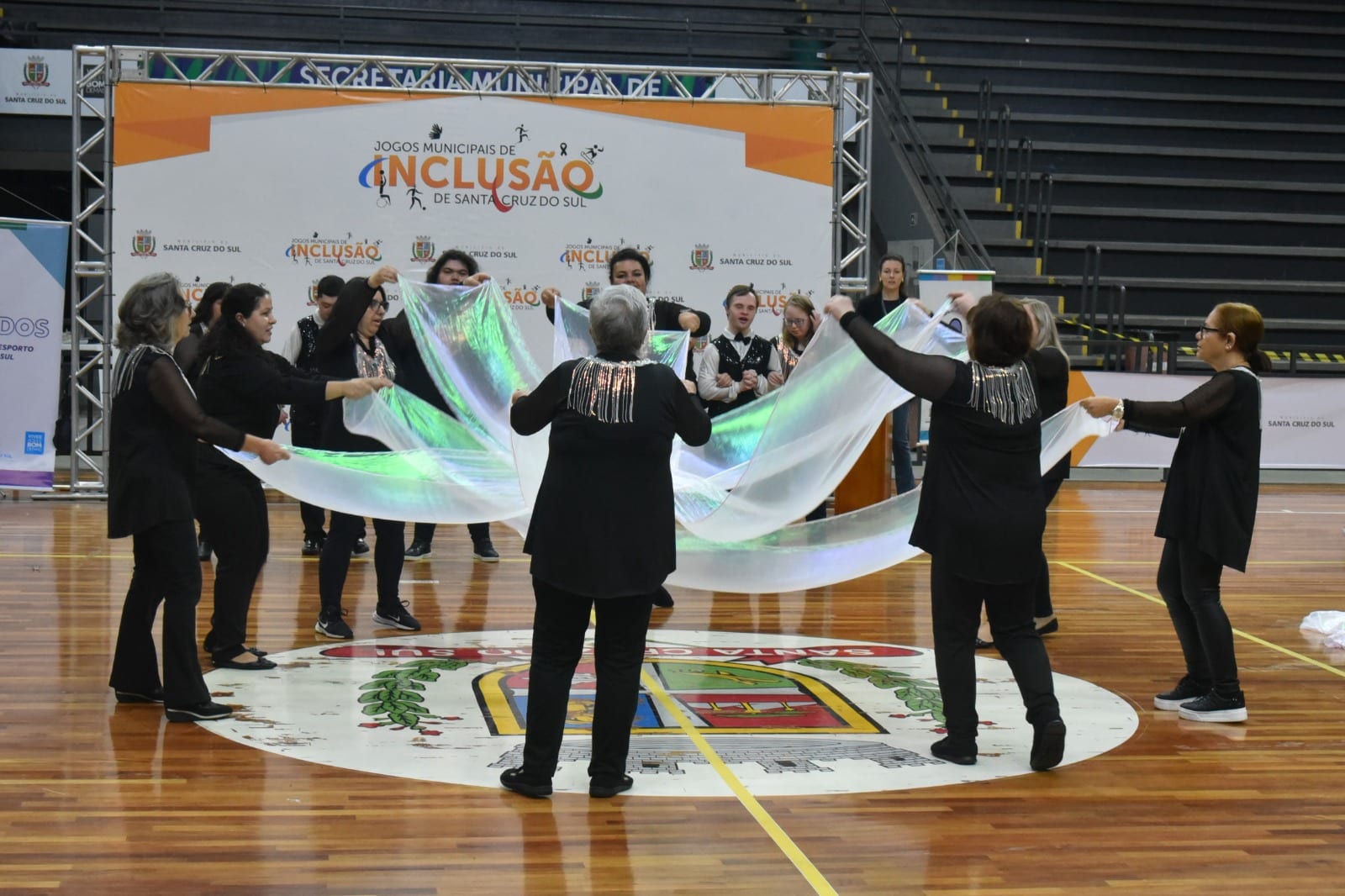 13º Jogos Municipais de Inclusão de Santa Cruz movimentam o Parque da Oktoberfest
