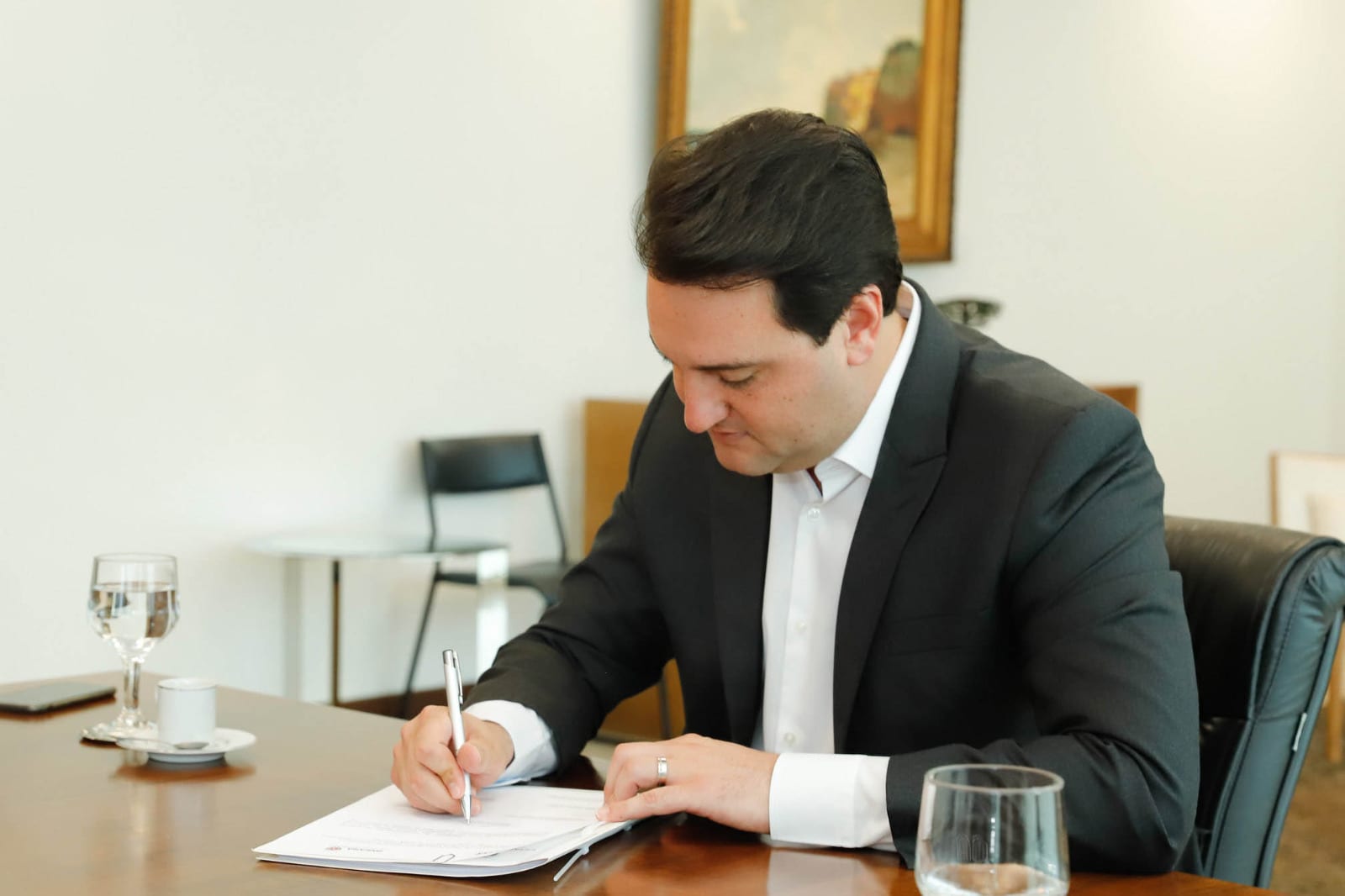 Paraná estabelece regras para transição de governo após eleição estadual