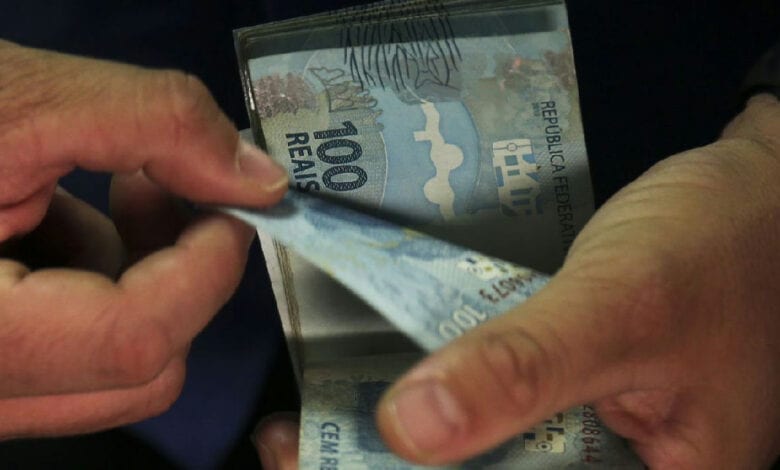 Idosos sem INSS têm direito a R$ 1.621 mensais pelo BPC em 2026
