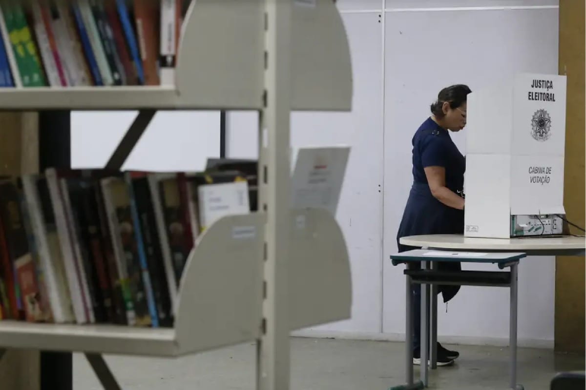 Trabalhador convocado para eleição tem direito a até quatro dias de folga; veja regras