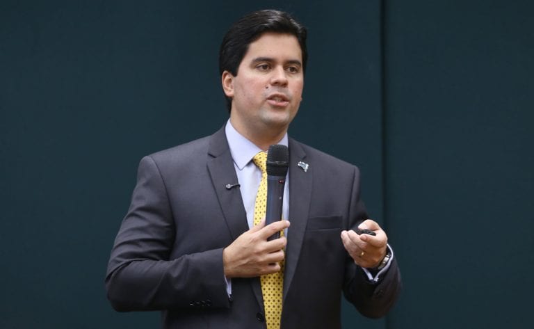 Projeto institui política de esporte inclusivo para crianças neurodivergentes