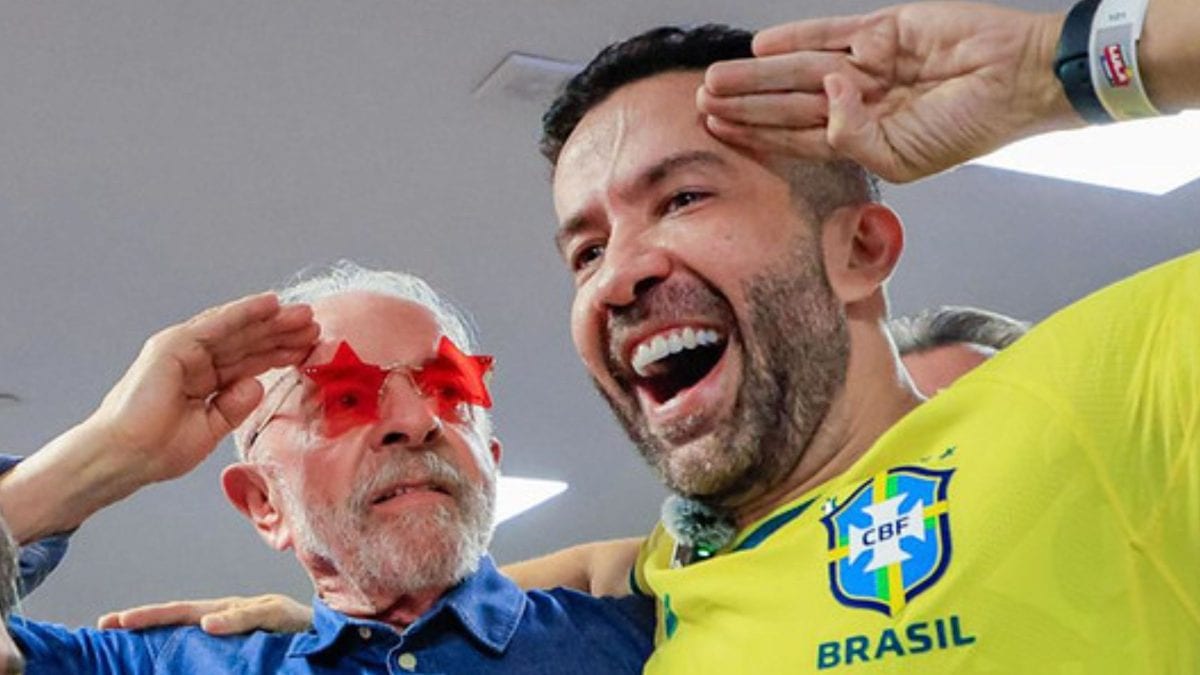 ‘Talento pra viradas que pareciam impossíveis’: Janones revela time do coração e ‘veta’ escudo do Corinthians em registr