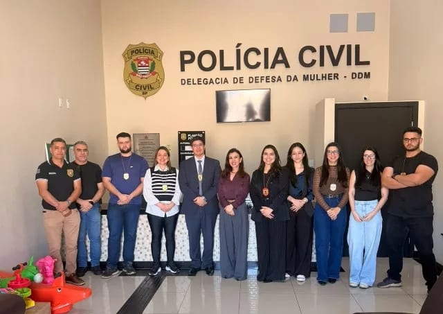 Secretária de Políticas para a Mulher visita DDM de Paraguaçu Paulista