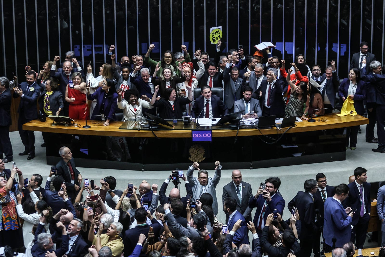 Uso excessivo de emendas começou com Cunha e se consolidou com Lira