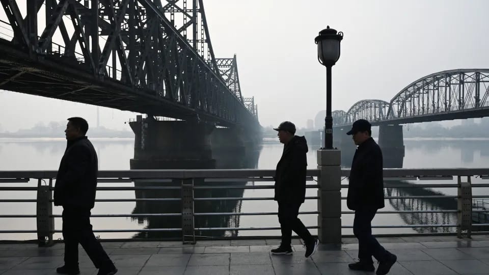 China e Coreia do Norte inauguram ponte entre países