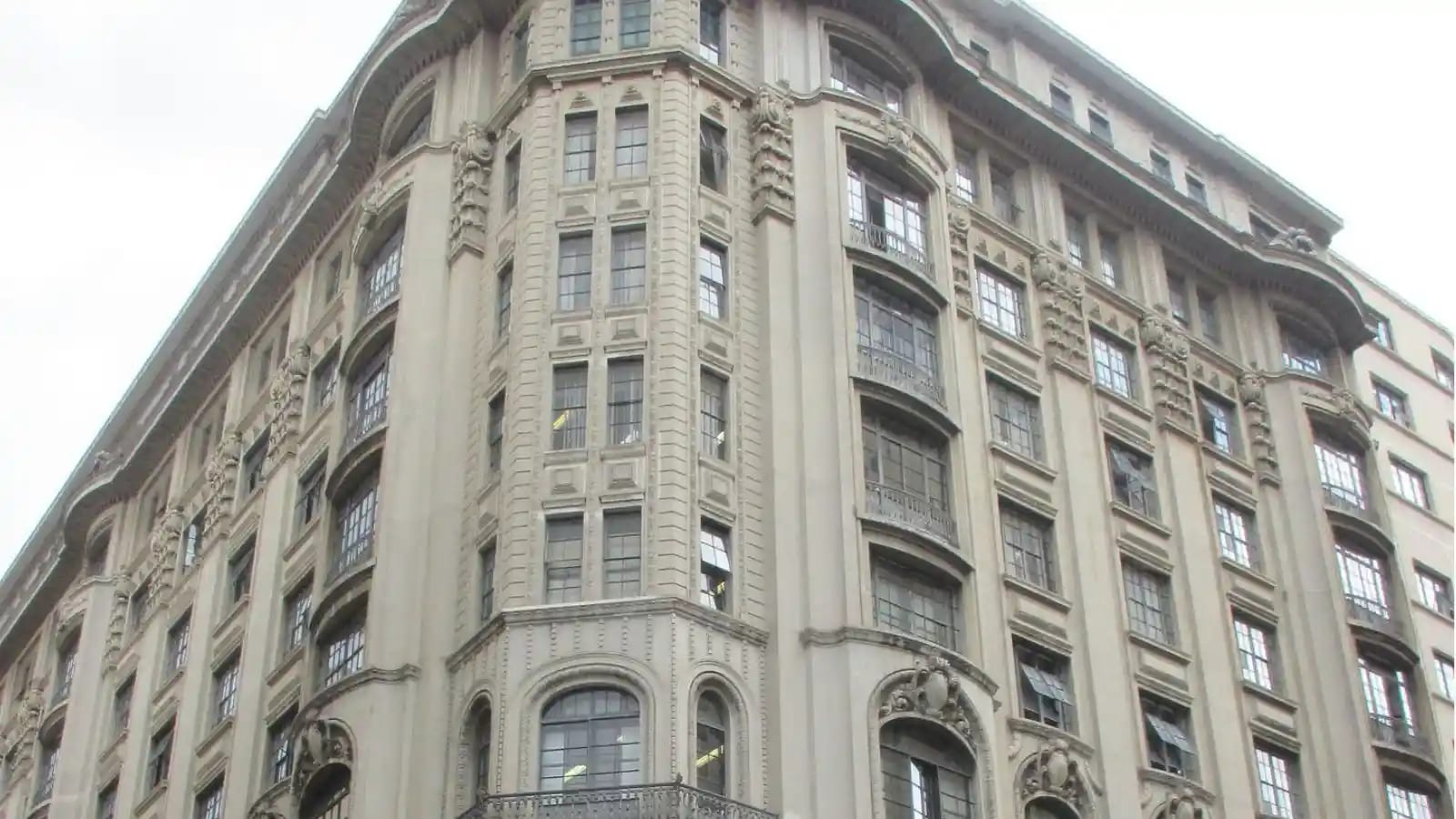 MP-SP autoriza concurso para analista de promotoria com salário de R$ 8.480,84