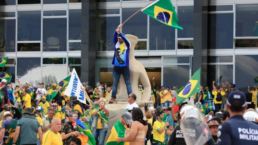 Brasil chega à eleição de 2026 com memória dos atos de 8 de janeiro de 2023