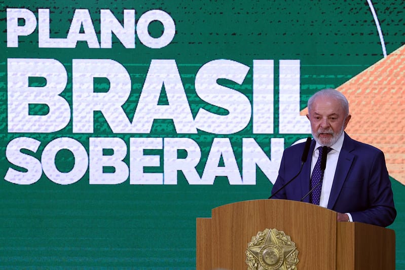 Governo oficializa R$ 13,5 bilhões em crédito para empresas